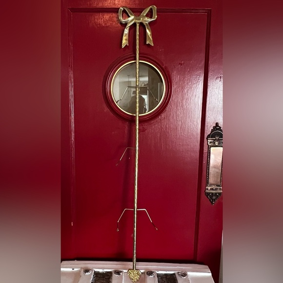 Vintage Brass Bow Wall Hanger, Art/Plate Holder, 43” - Picture 1 of 6